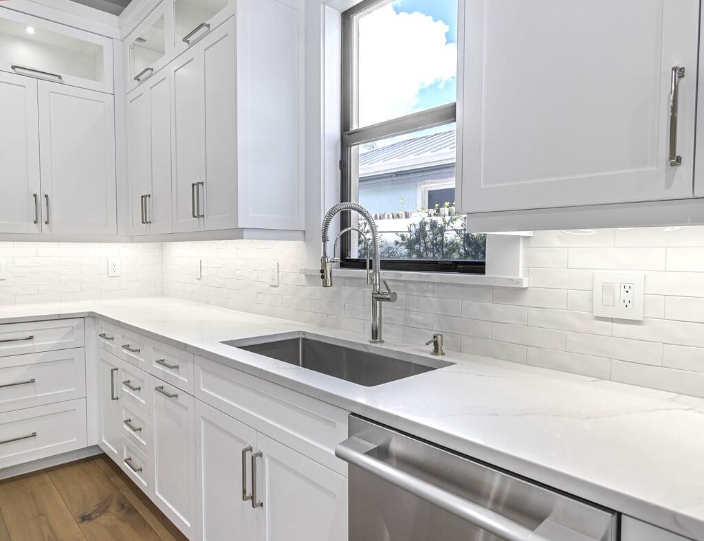 ALHAMBRA PARK - Residential