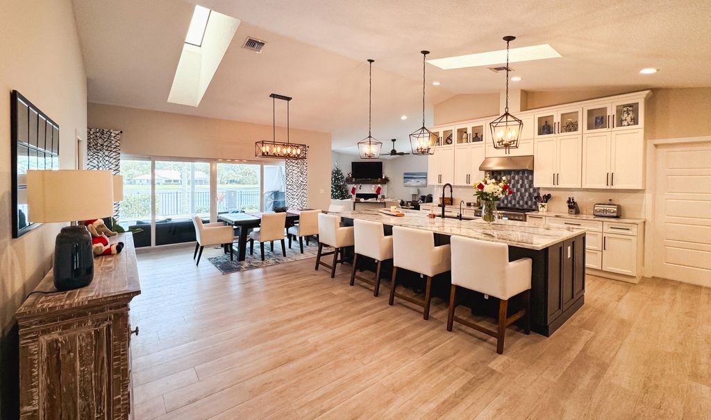 Photo of 18604 Still Lake Drive, Jupiter, FL 33458 (MLS # R10946923)