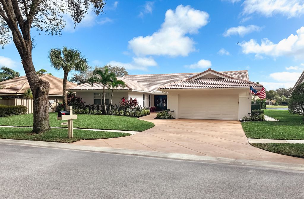 Photo of 18604 Still Lake Drive, Jupiter, FL 33458 (MLS # R10946923)