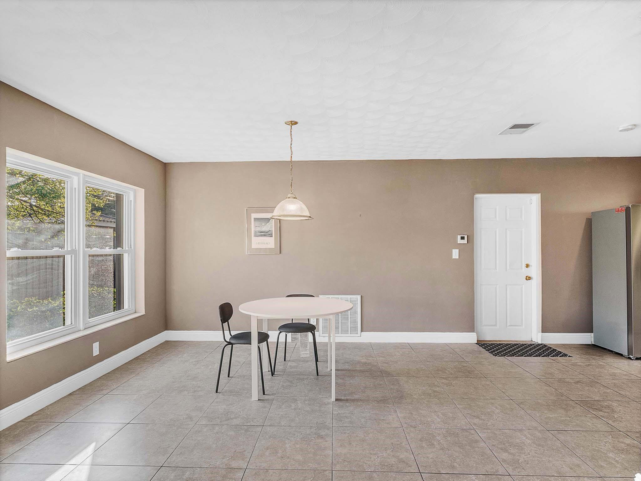 Palm Ridge 31-30 B - Residential