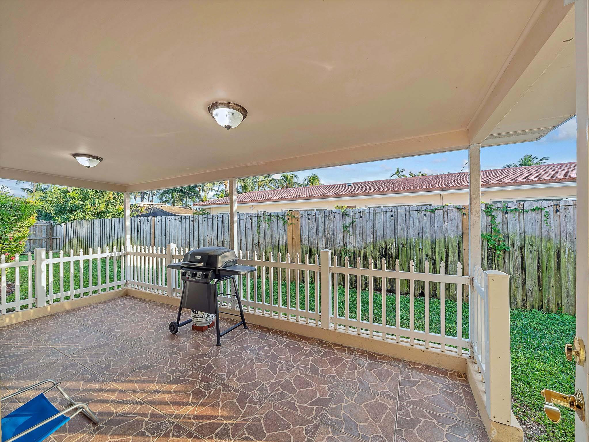 Palm Ridge 31-30 B - Residential