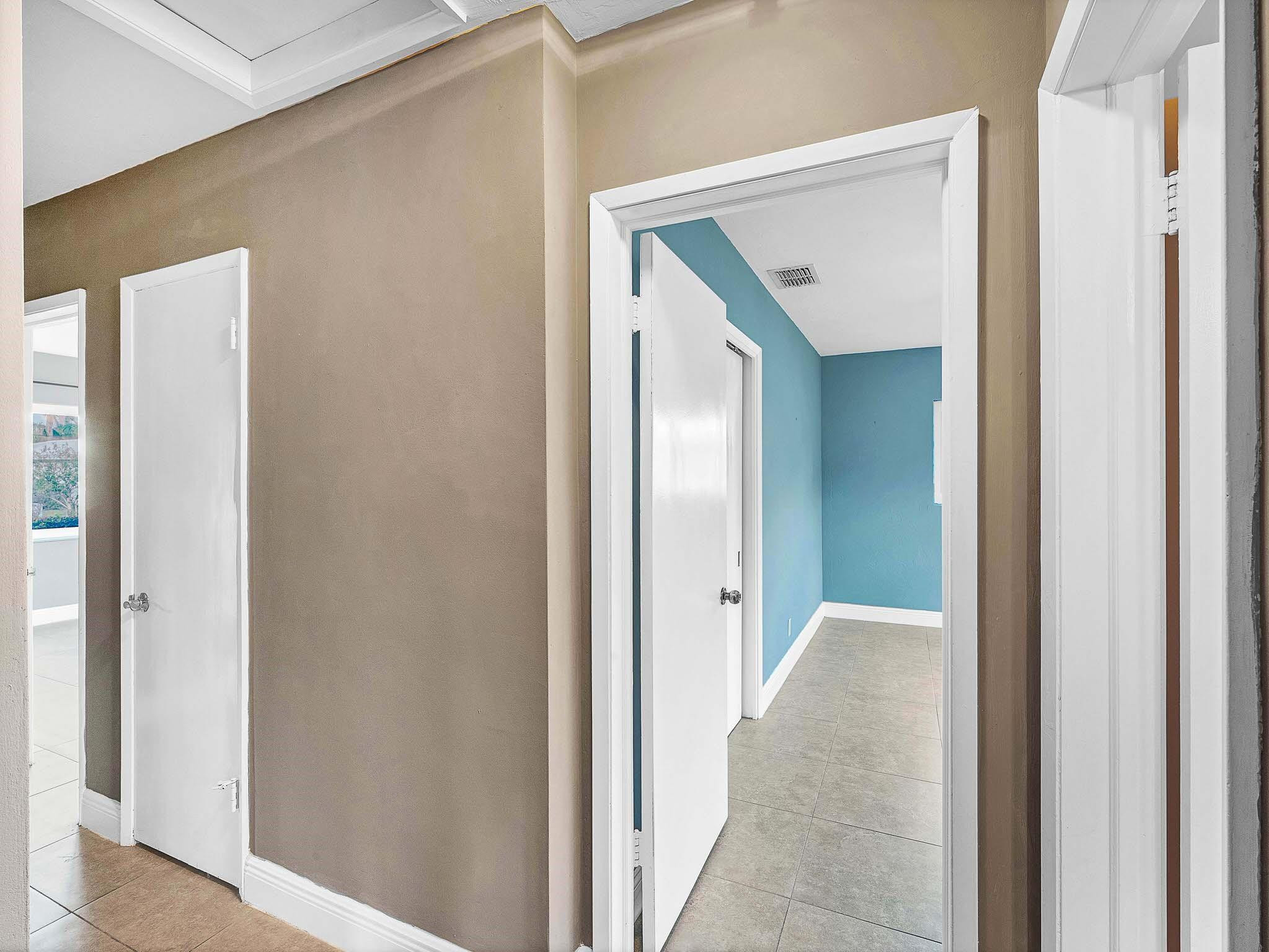 Palm Ridge 31-30 B - Residential