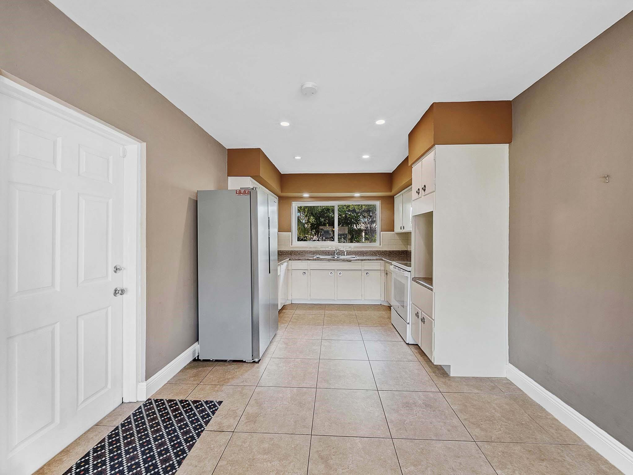 Palm Ridge 31-30 B - Residential