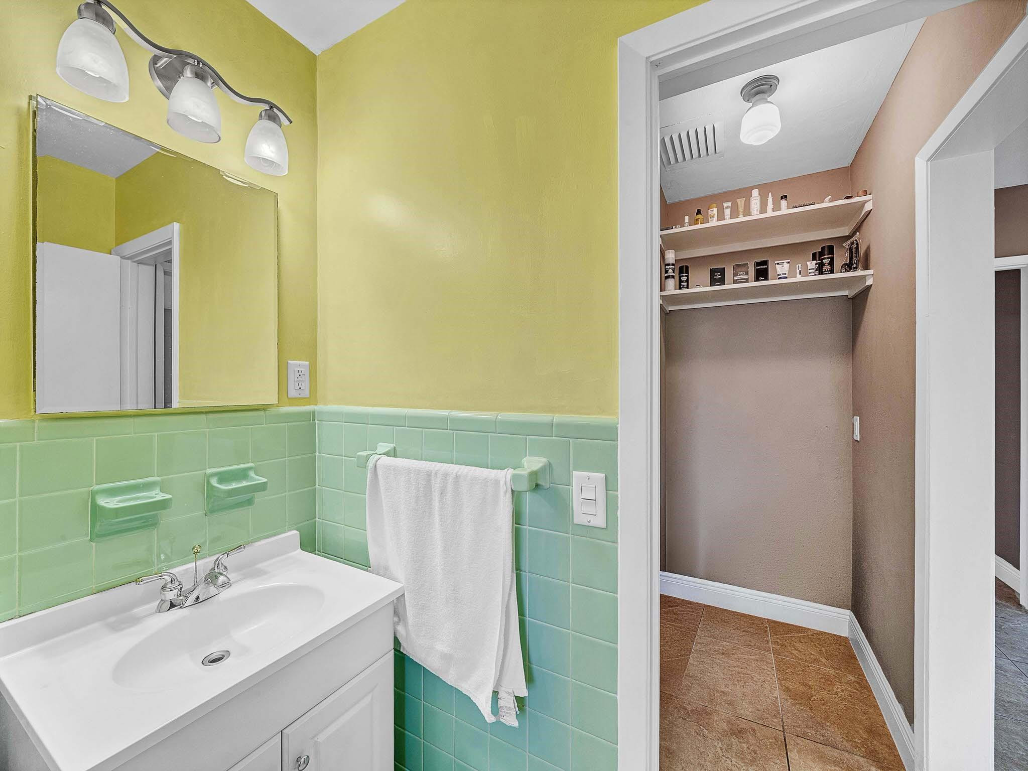 Palm Ridge 31-30 B - Residential