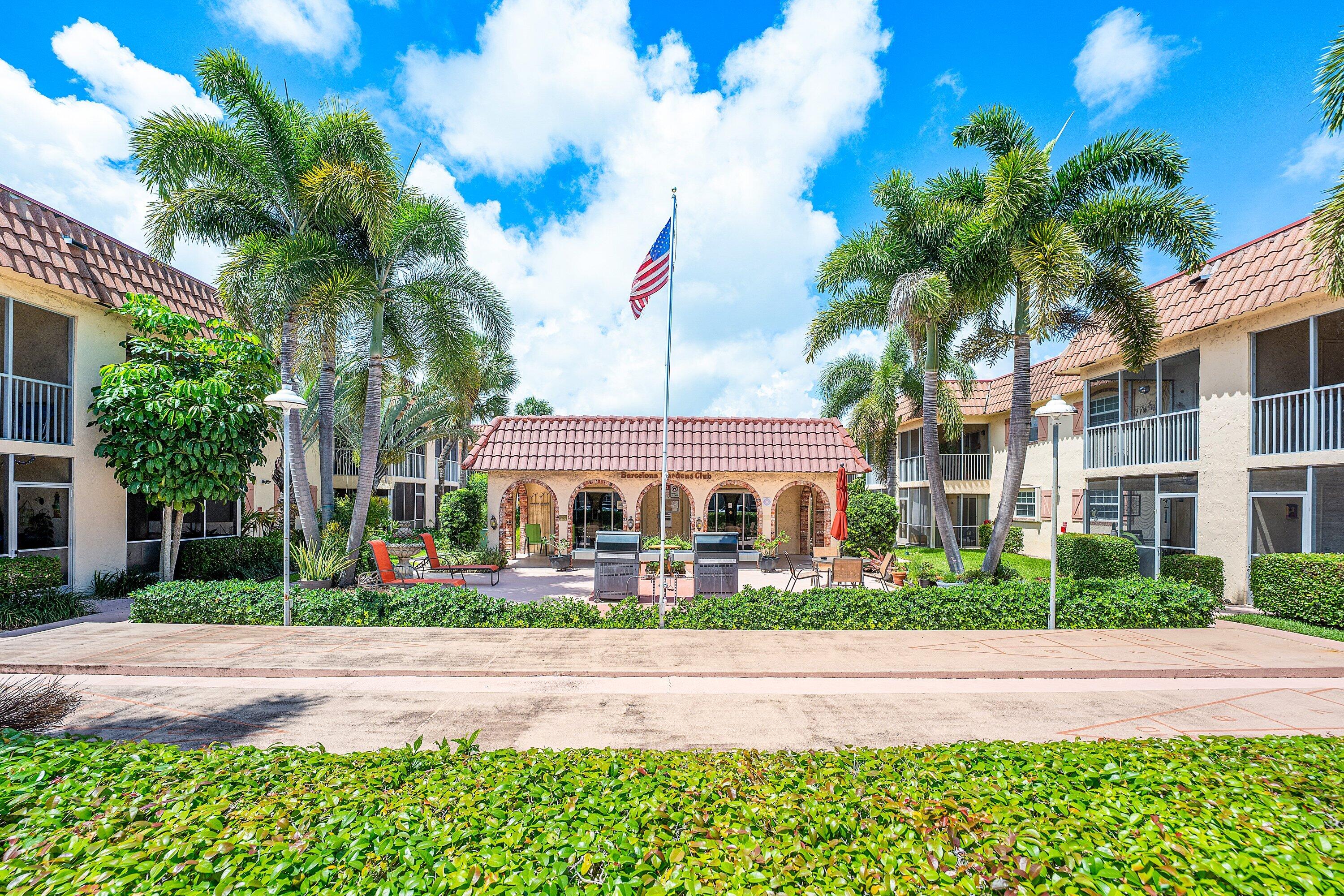 BARCELONA GARDENS CONDO BLDG 300 - Residential