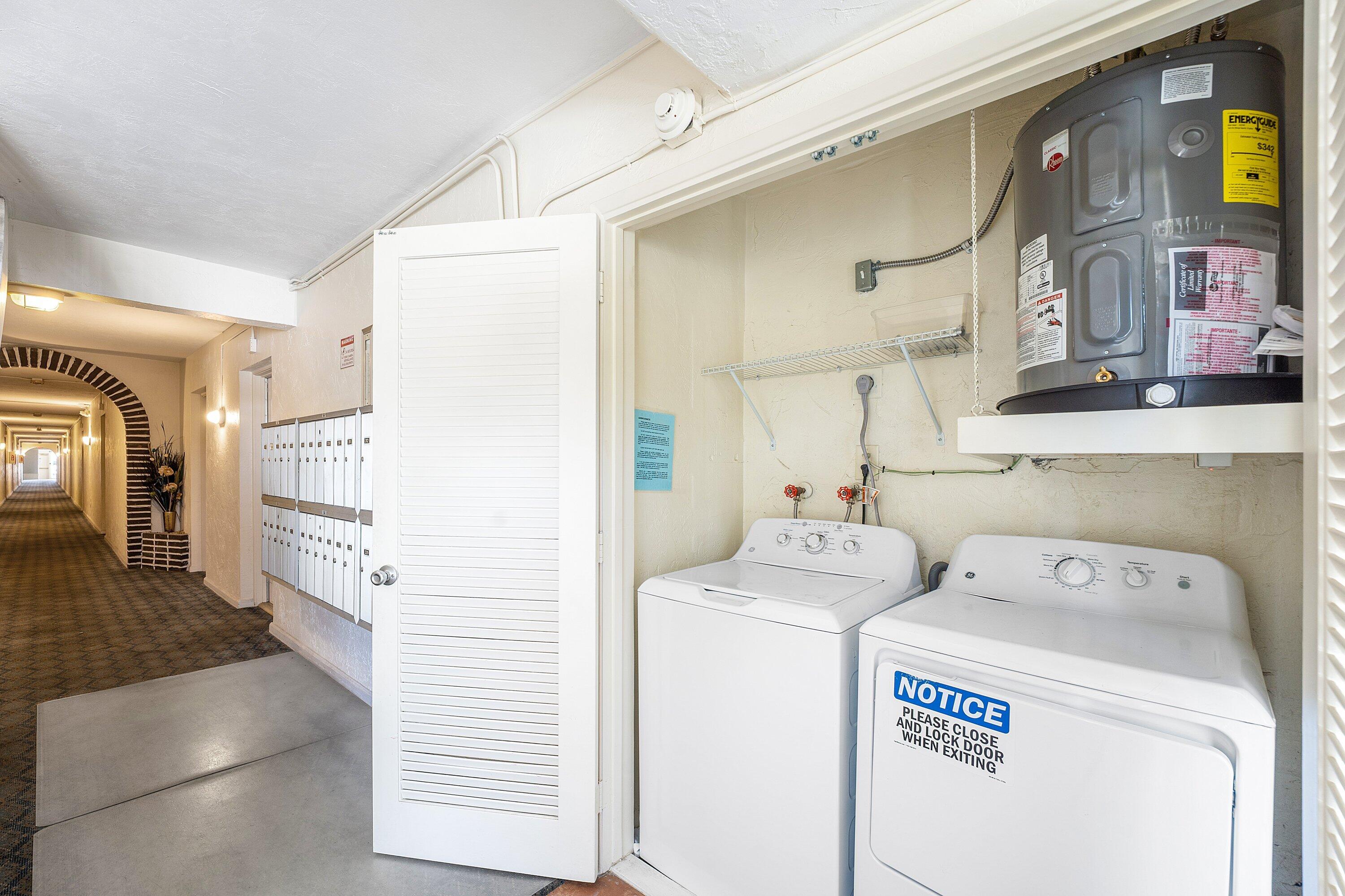 BARCELONA GARDENS CONDO BLDG 300 - Residential