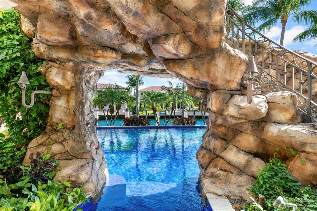 HILLSBORO ISLES - Residential