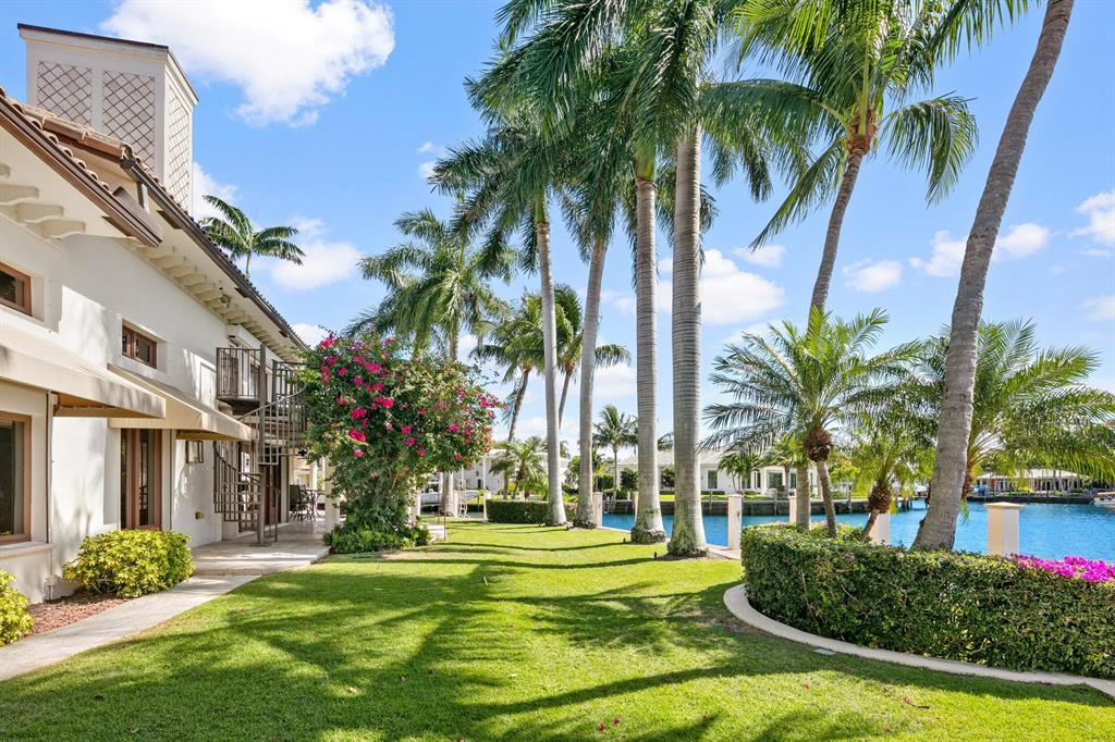 HILLSBORO ISLES - Residential