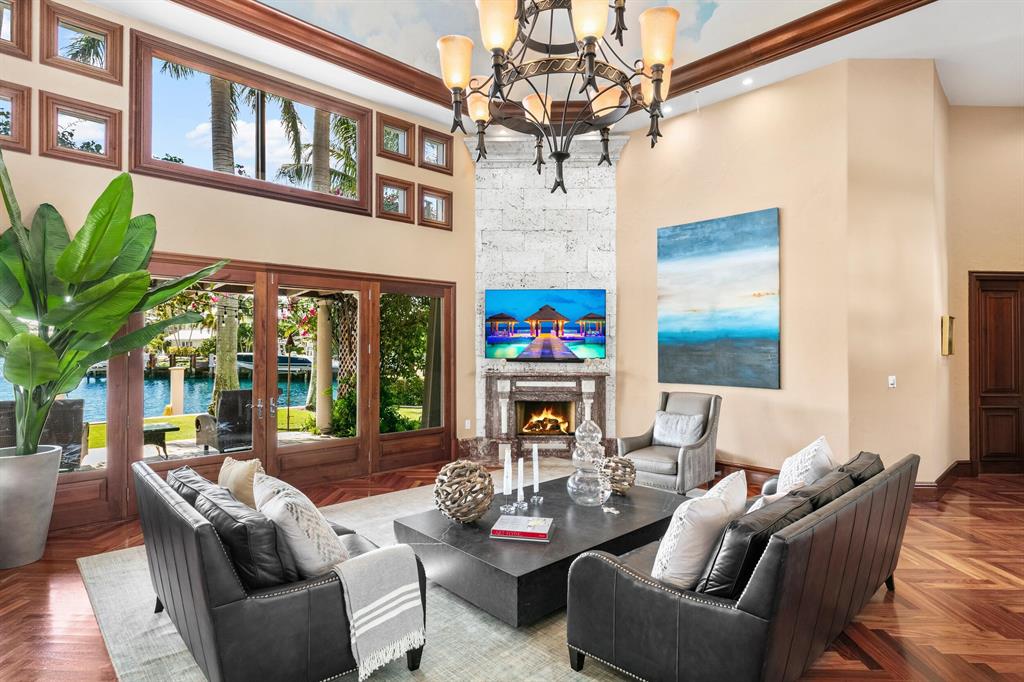 HILLSBORO ISLES - Residential