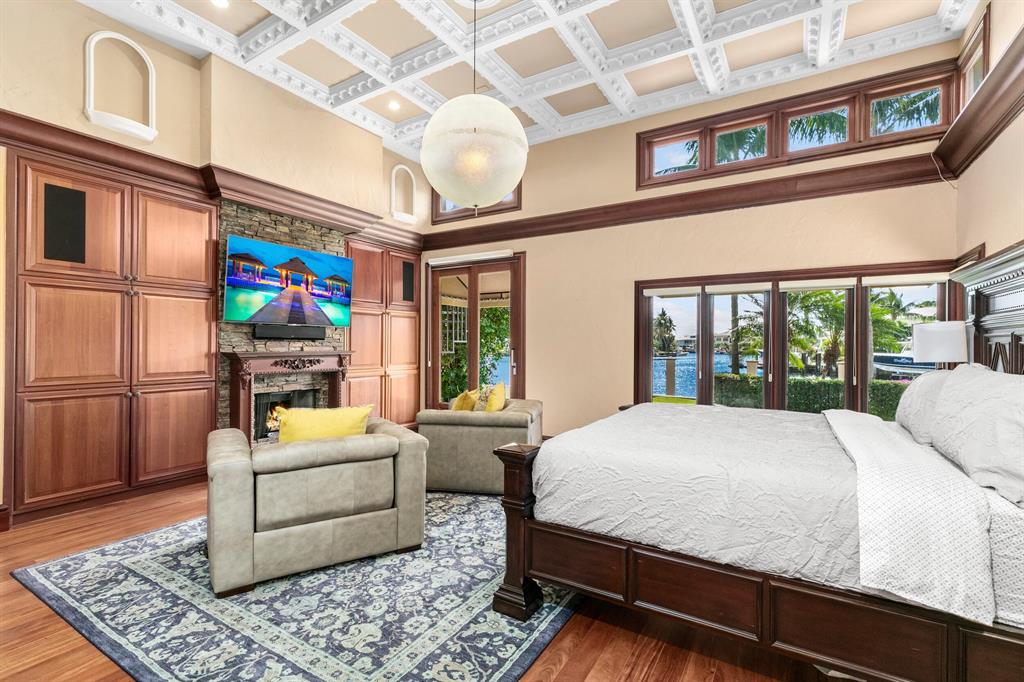 HILLSBORO ISLES - Residential