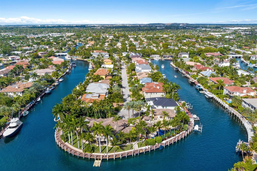 HILLSBORO ISLES - Residential