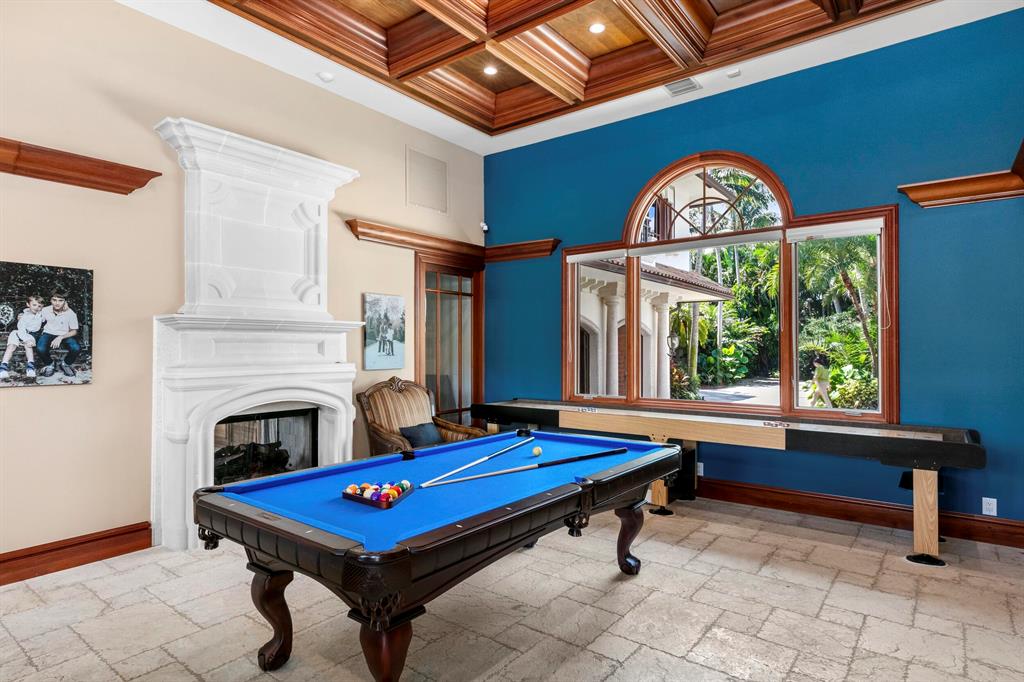 HILLSBORO ISLES - Residential