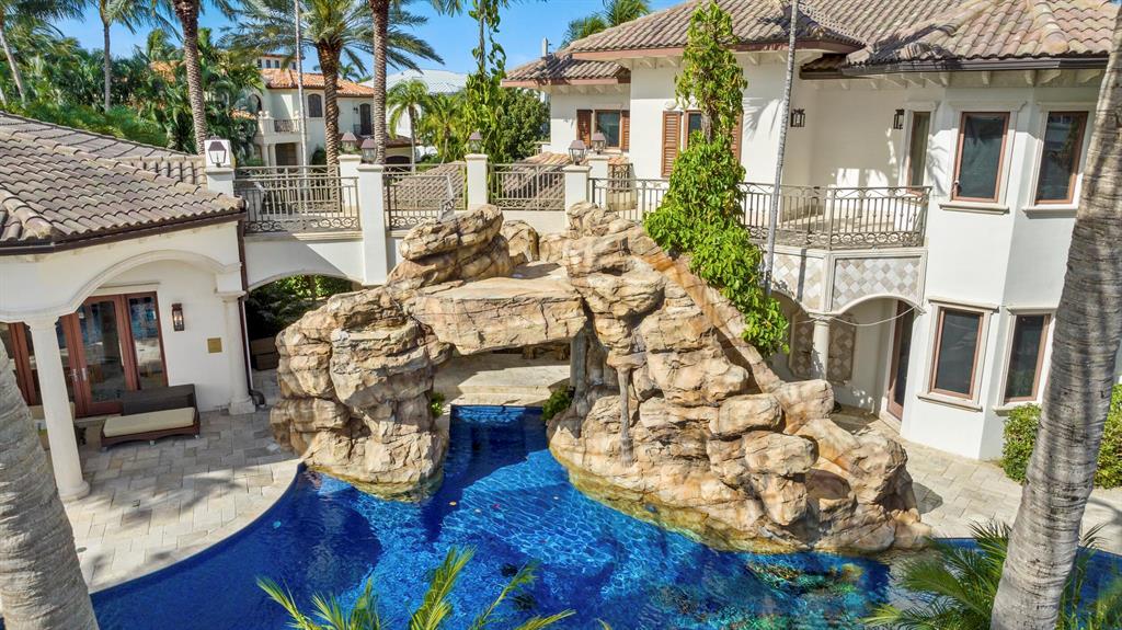 HILLSBORO ISLES - Residential