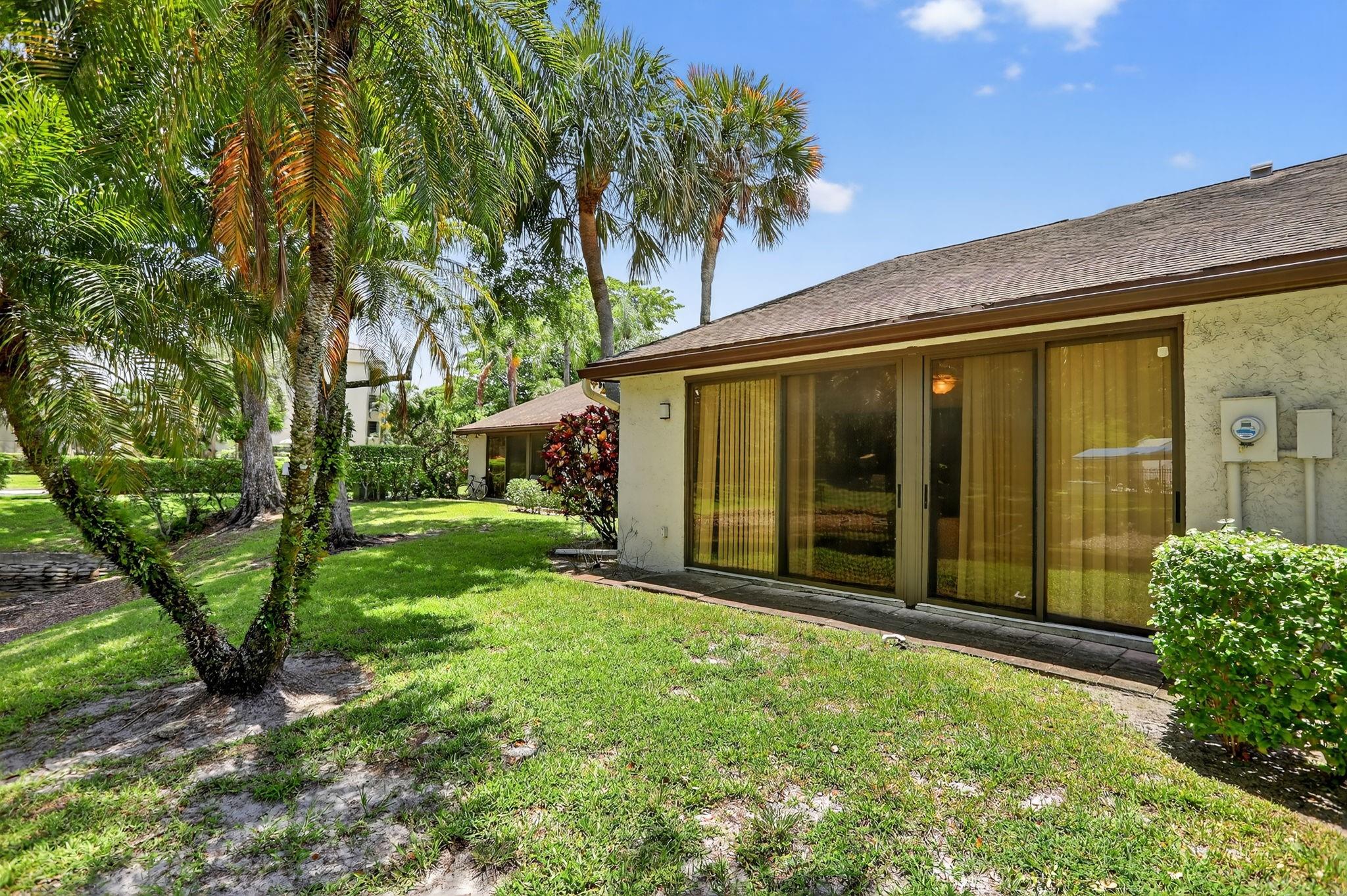 3204 Carambola Cir 0, Coconut Creek, FL, 33066/$345,000 2 3204 Carambola Cir 0