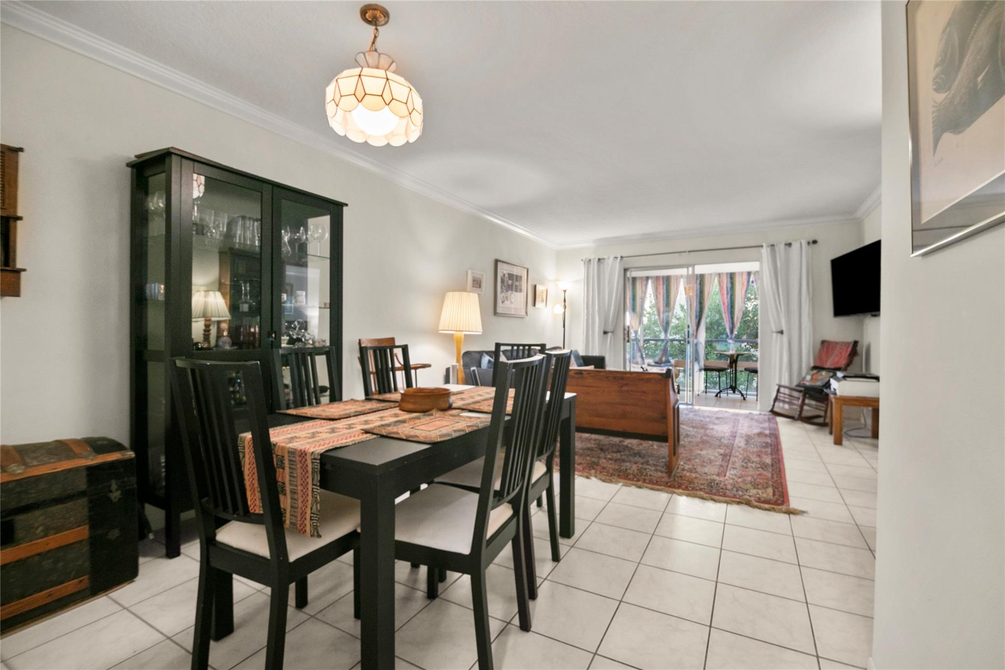 COACH HOUSE EAST & WEST - Residential