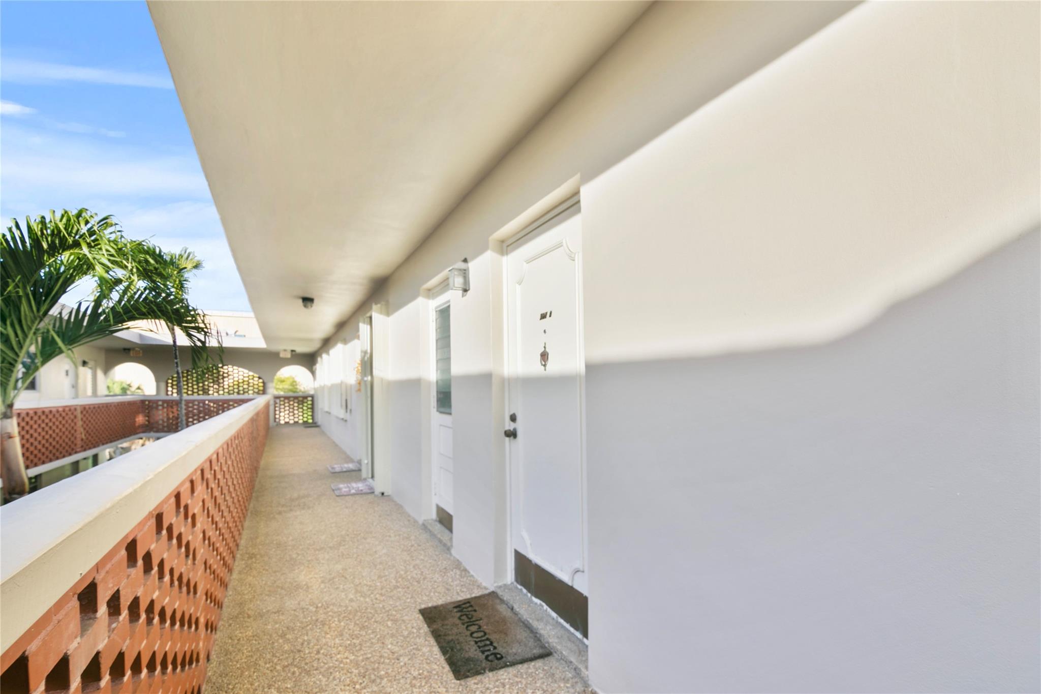 COACH HOUSE EAST & WEST - Residential