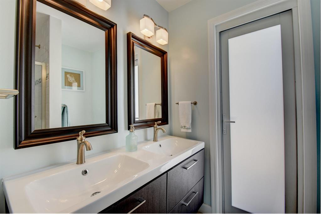 FLORAL PARK - Residential