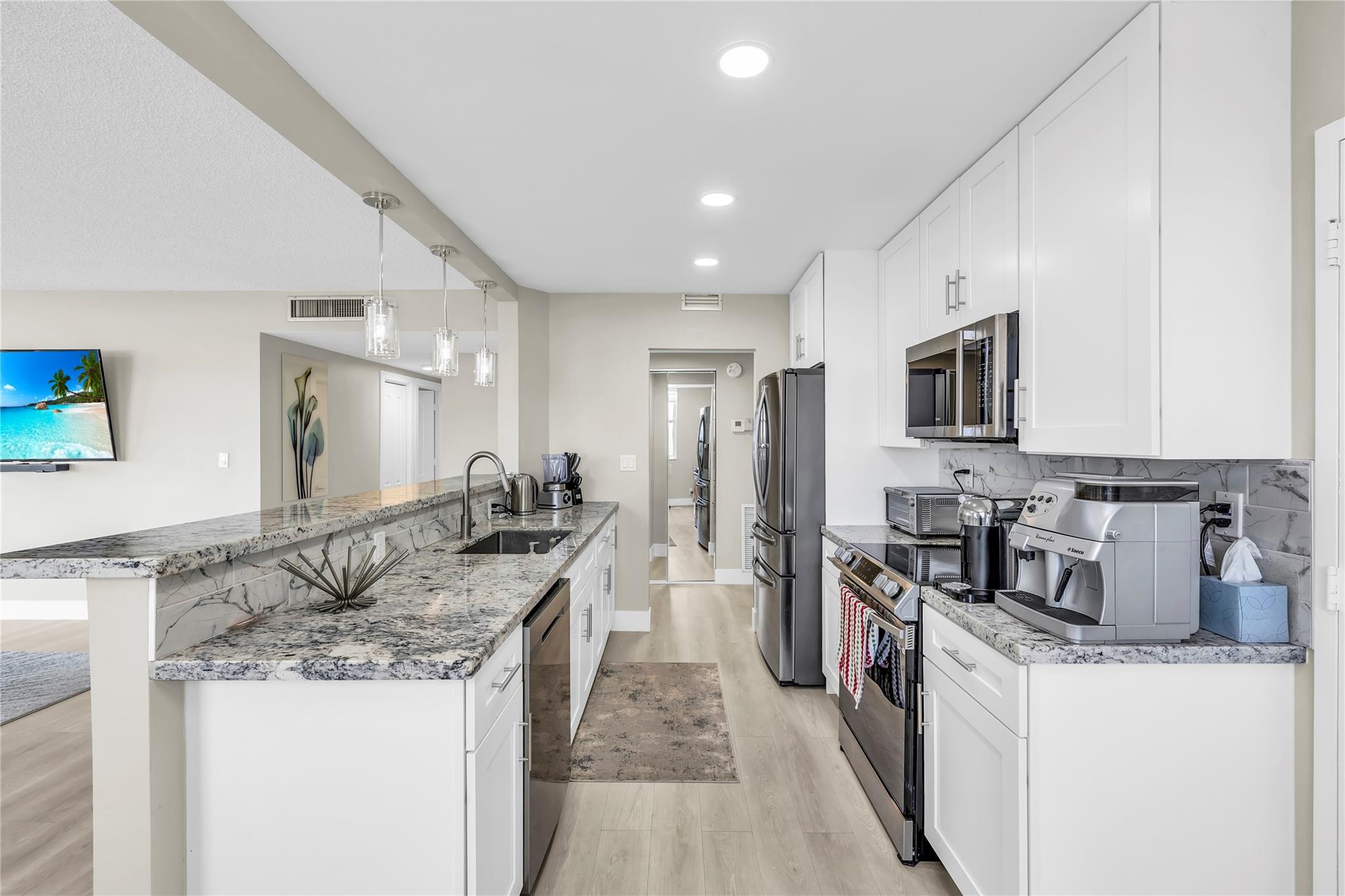 Hillcrest 23 - Residential