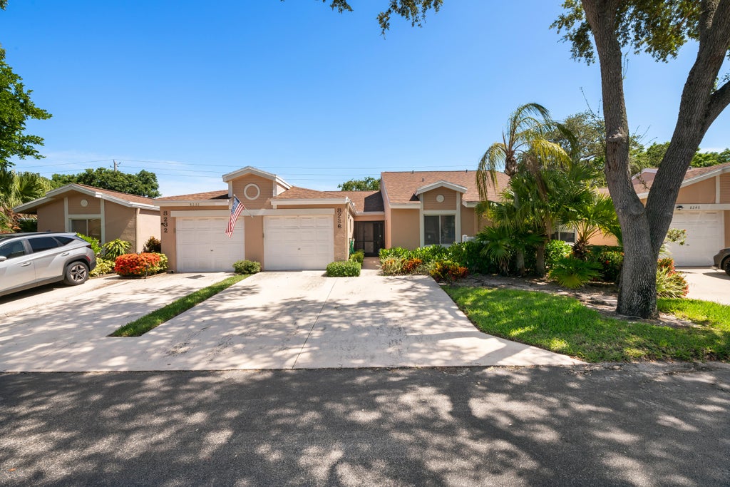 Photo of 8236 Summerbreeze Lane, Boca Raton, FL 33496 (MLS # B26047967)