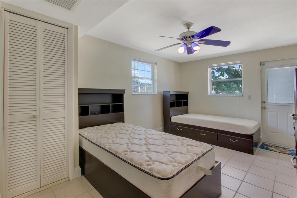 BOCA RATON SQUARE UNIT 2 - Residential