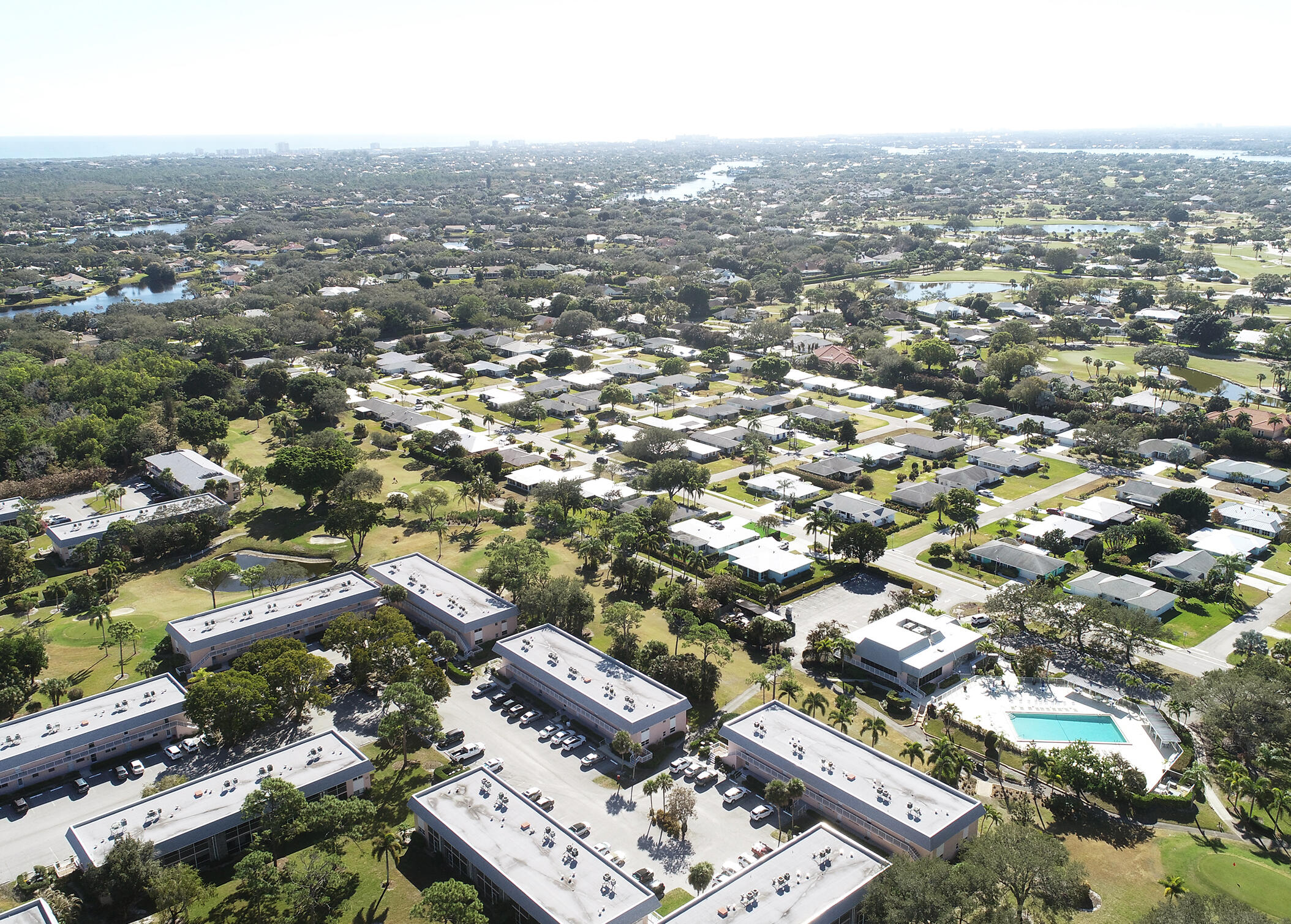 THE LITTLE CLUB CONDO - Residential