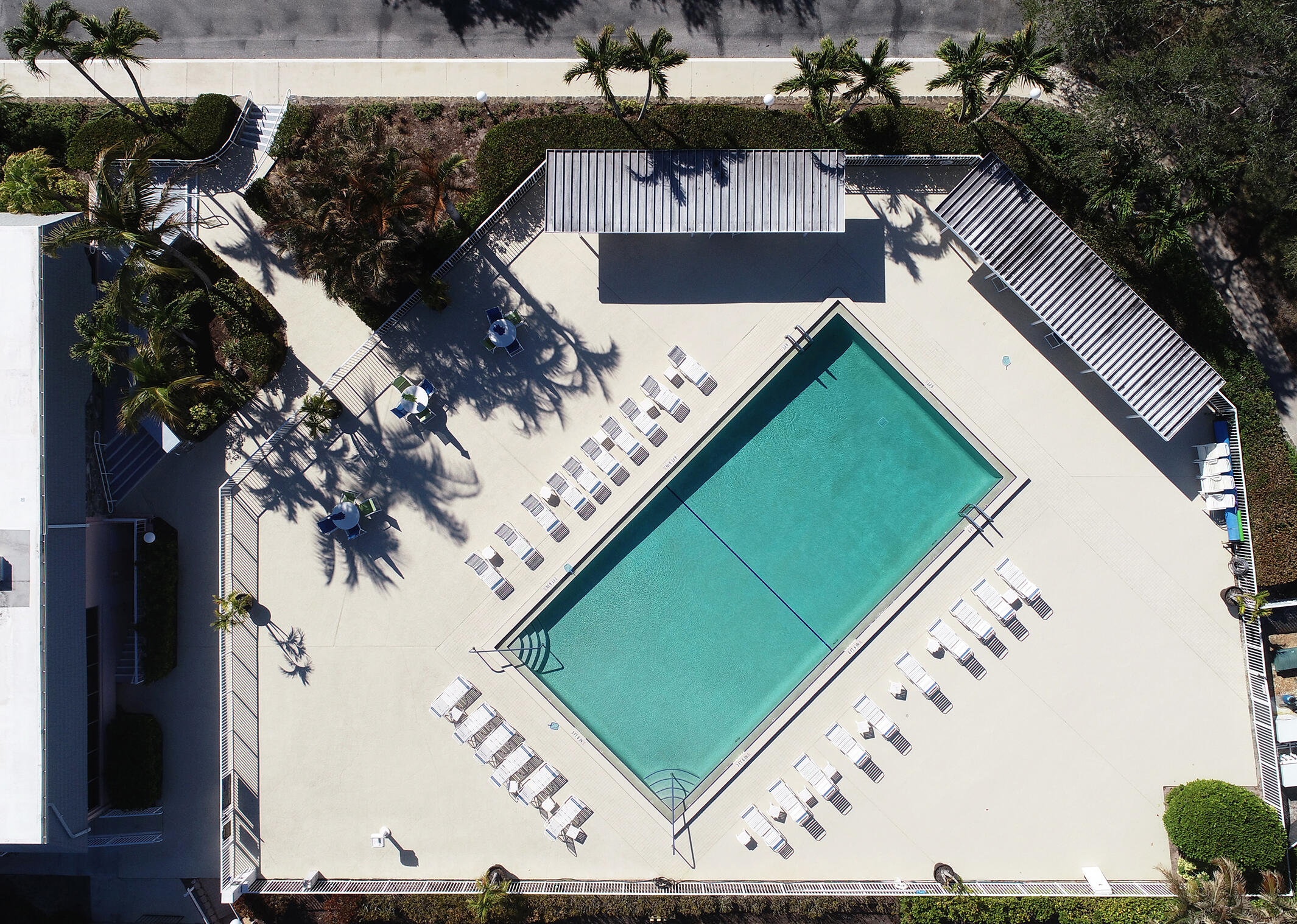 THE LITTLE CLUB CONDO - Residential