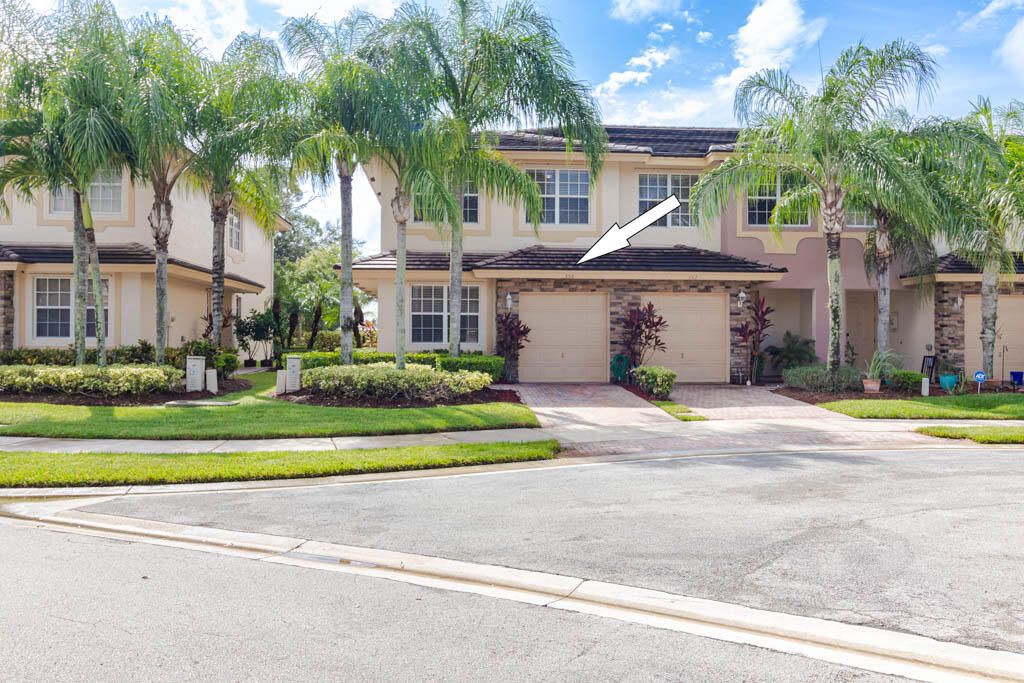 Photo of 356 SE Bloxham Way, Stuart, FL 34997 (MLS # R11160231)