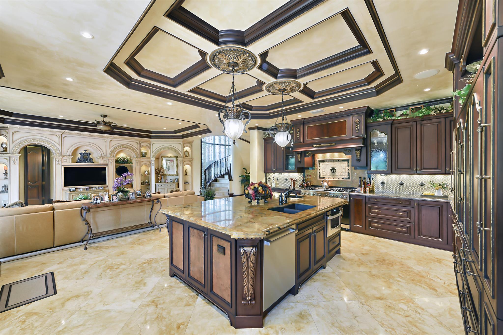 ST ANDREWS COUNTRY CLUB - Residential