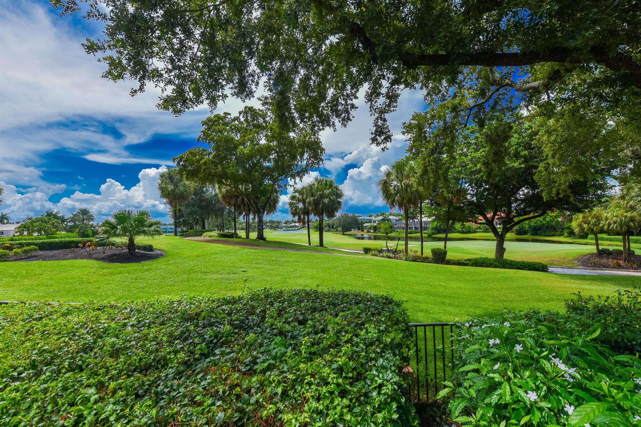 ST ANDREWS COUNTRY CLUB - Residential