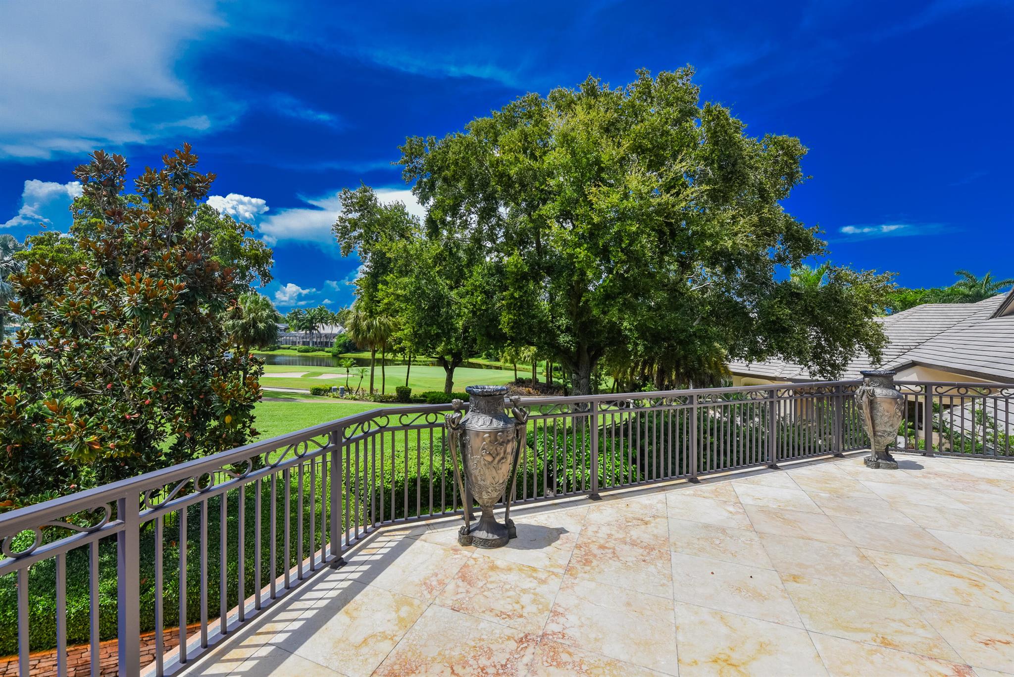 ST ANDREWS COUNTRY CLUB - Residential