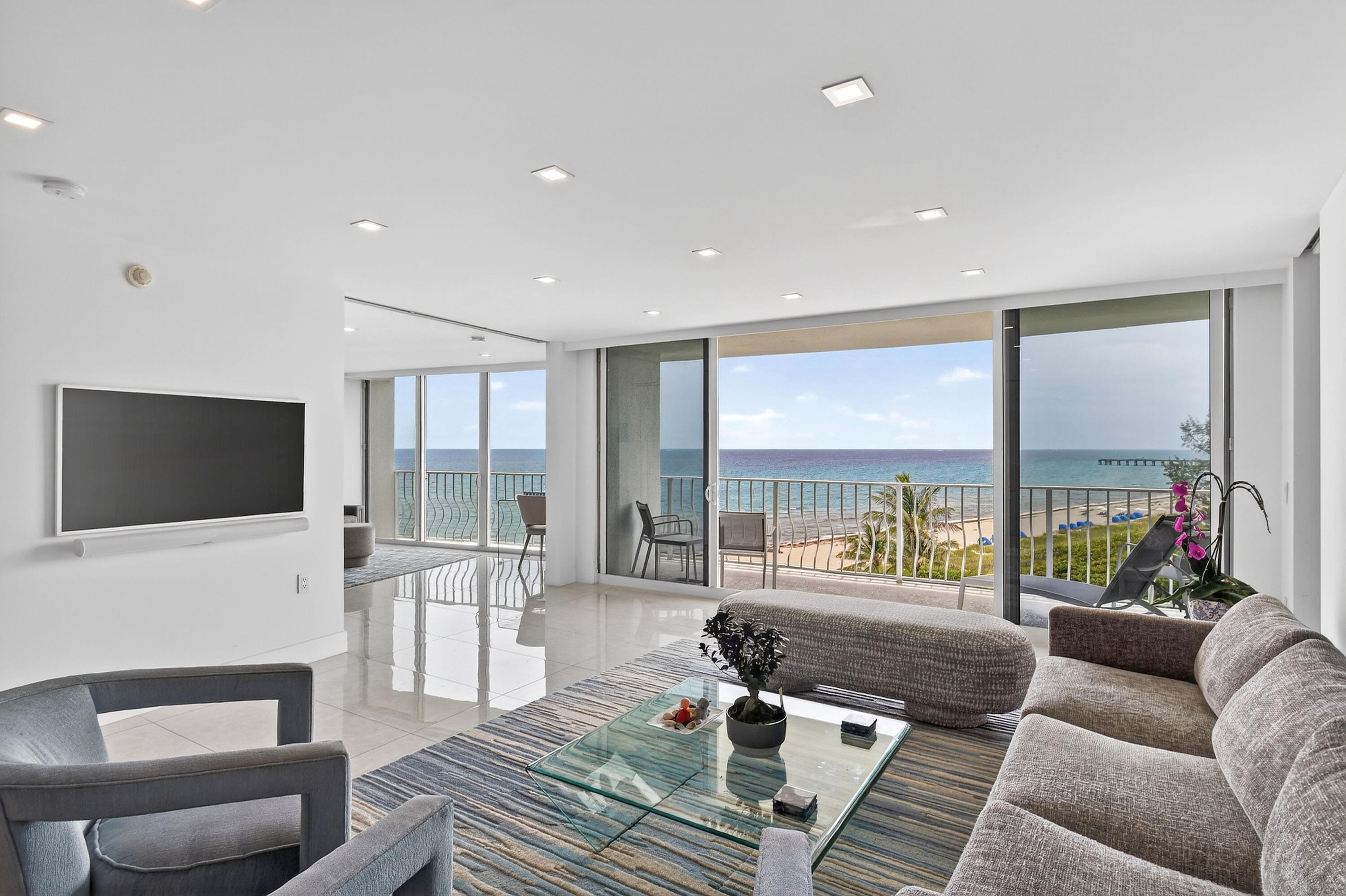 2774 S Ocean Boulevard 704