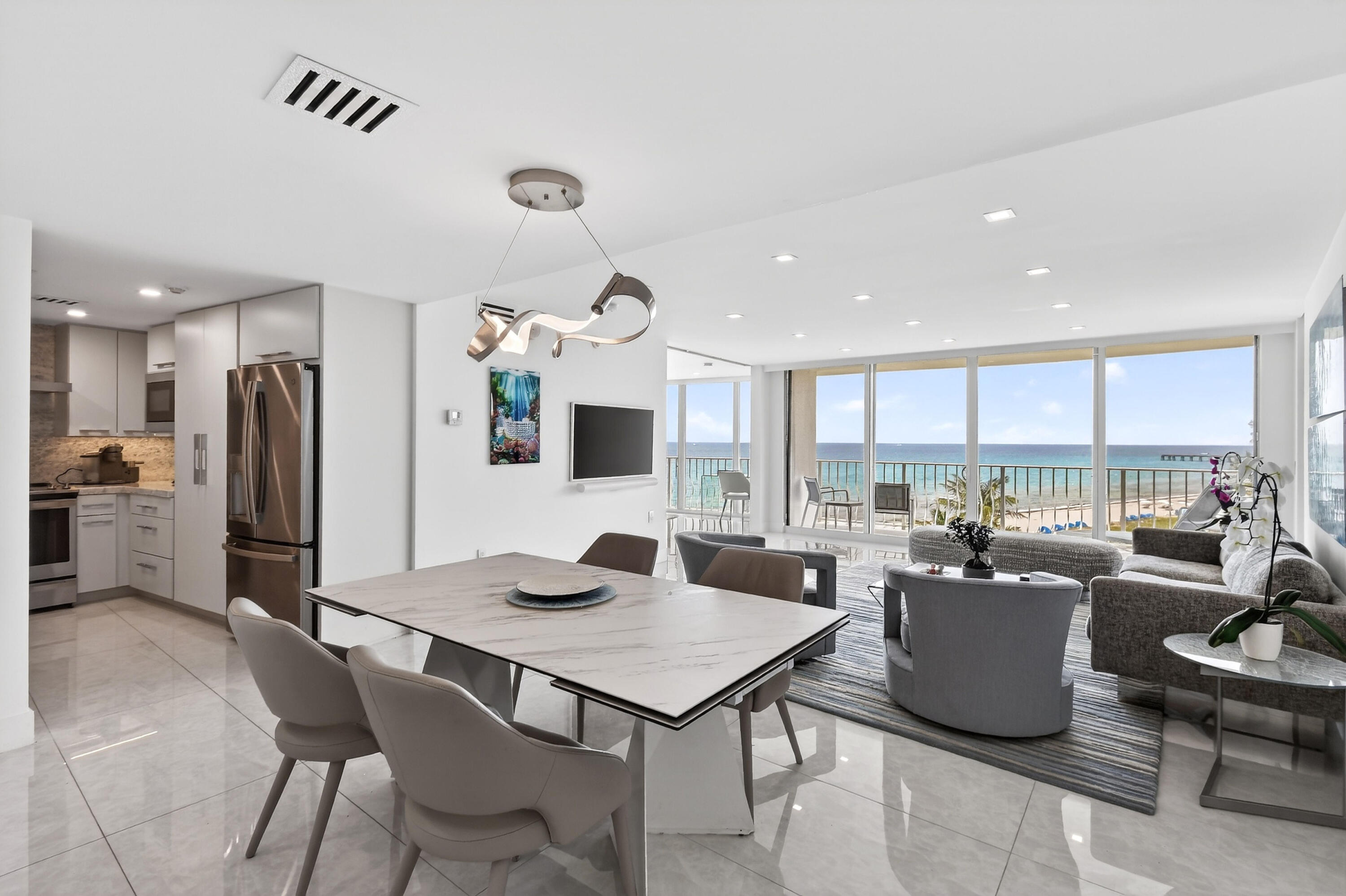 2774 S Ocean Boulevard 704