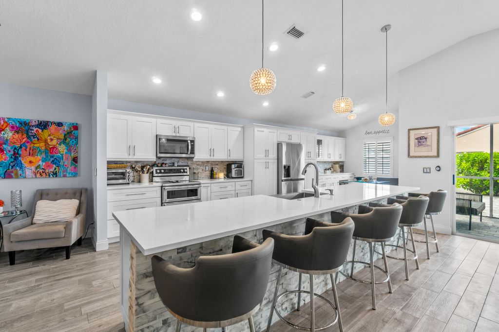 Photo of 7825 Stirling Bridge Boulevard S, Delray Beach, FL 33446 (MLS # R10916456)