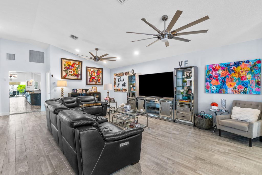 Photo of 7825 Stirling Bridge Boulevard S, Delray Beach, FL 33446 (MLS # R10916456)