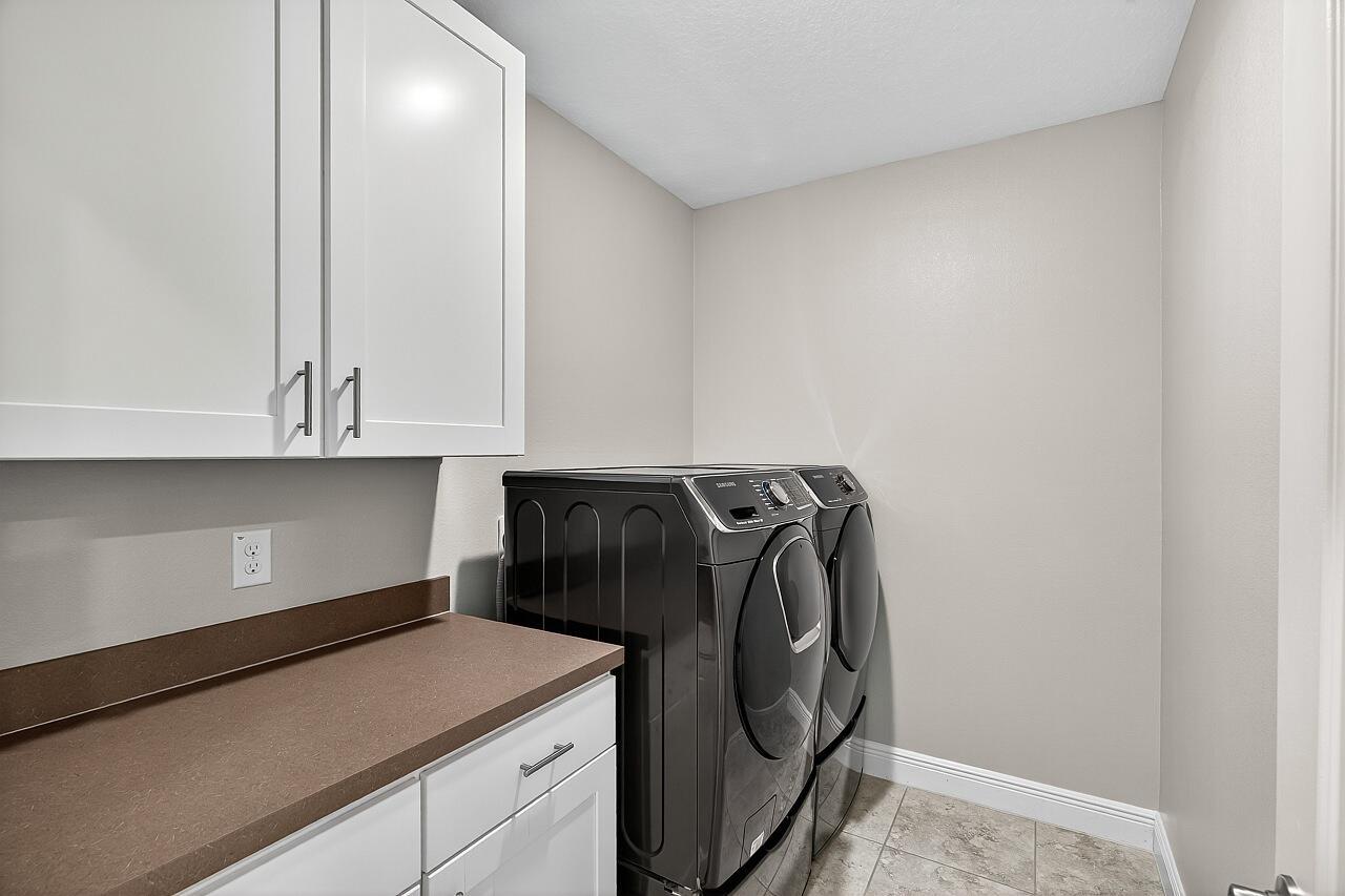 SEBASTIAN HIGHLANDS UNIT - Residential