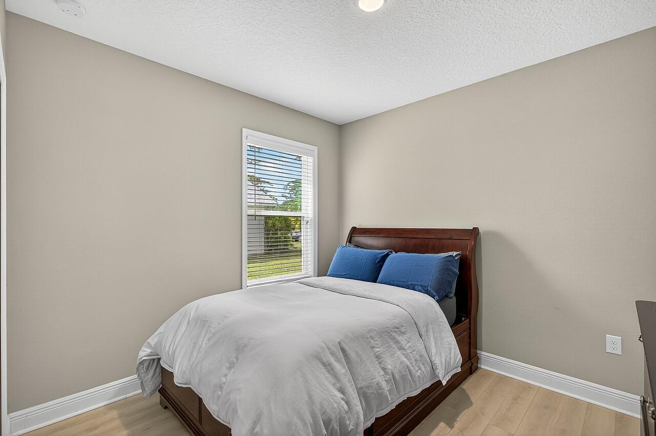 SEBASTIAN HIGHLANDS UNIT - Residential