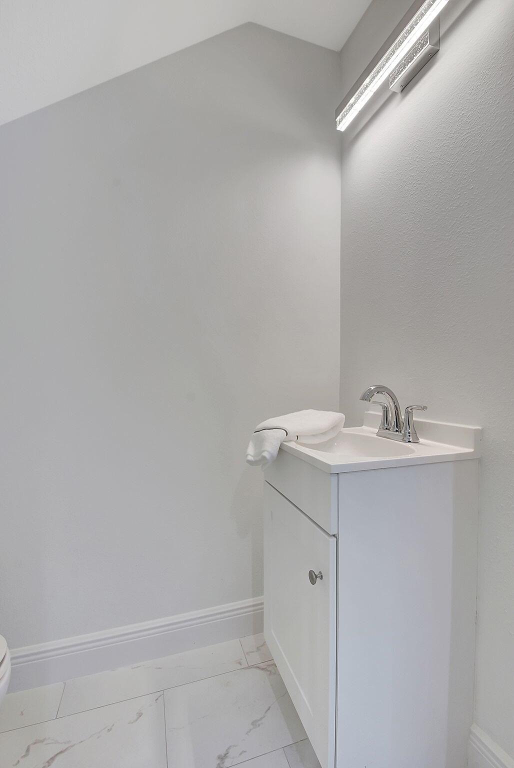 PATIO COURT TOWNHOMES - Residential Lease