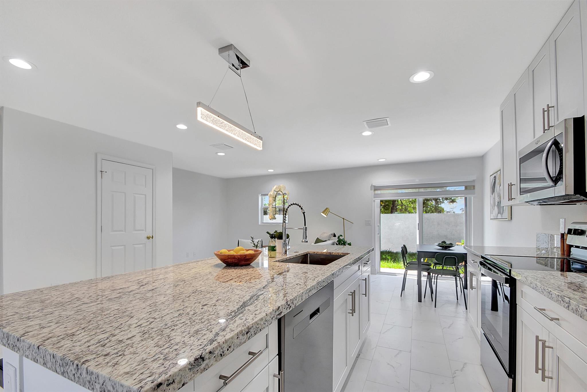 PATIO COURT TOWNHOMES - Residential Lease