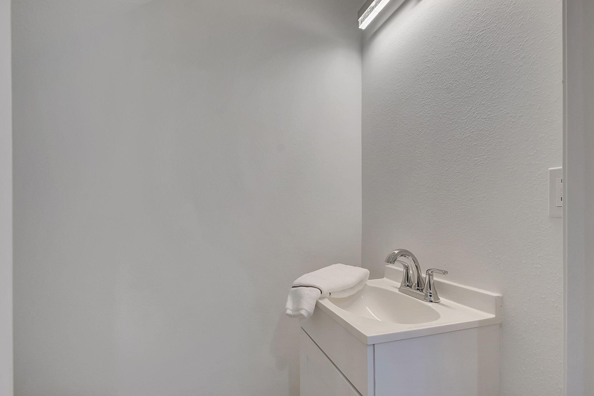 PATIO COURT TOWNHOMES - Residential Lease