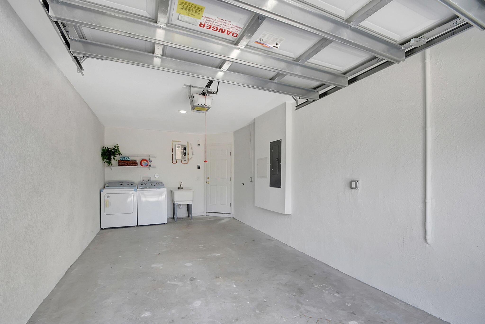 PATIO COURT TOWNHOMES - Residential Lease