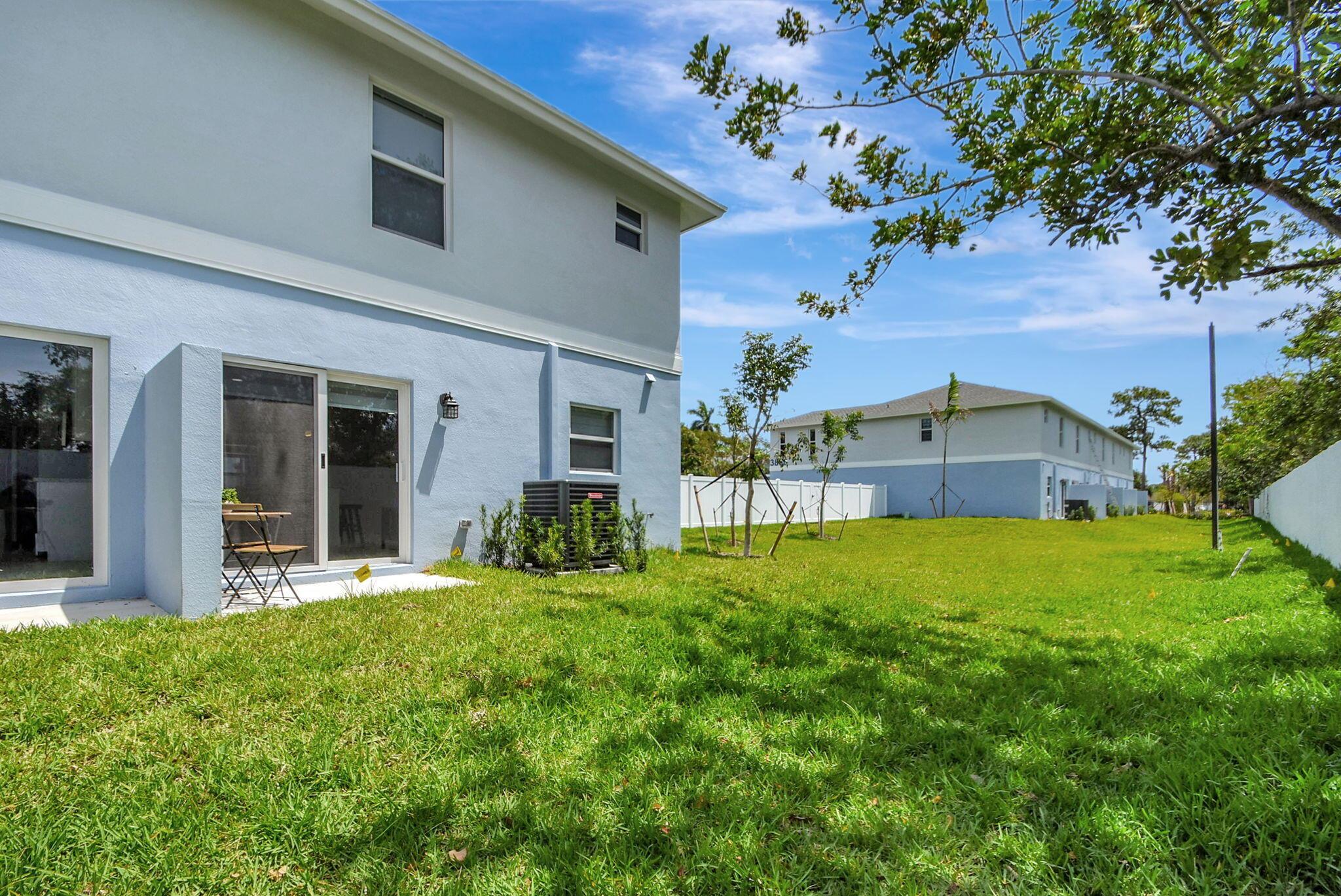 PATIO COURT TOWNHOMES - Residential Lease