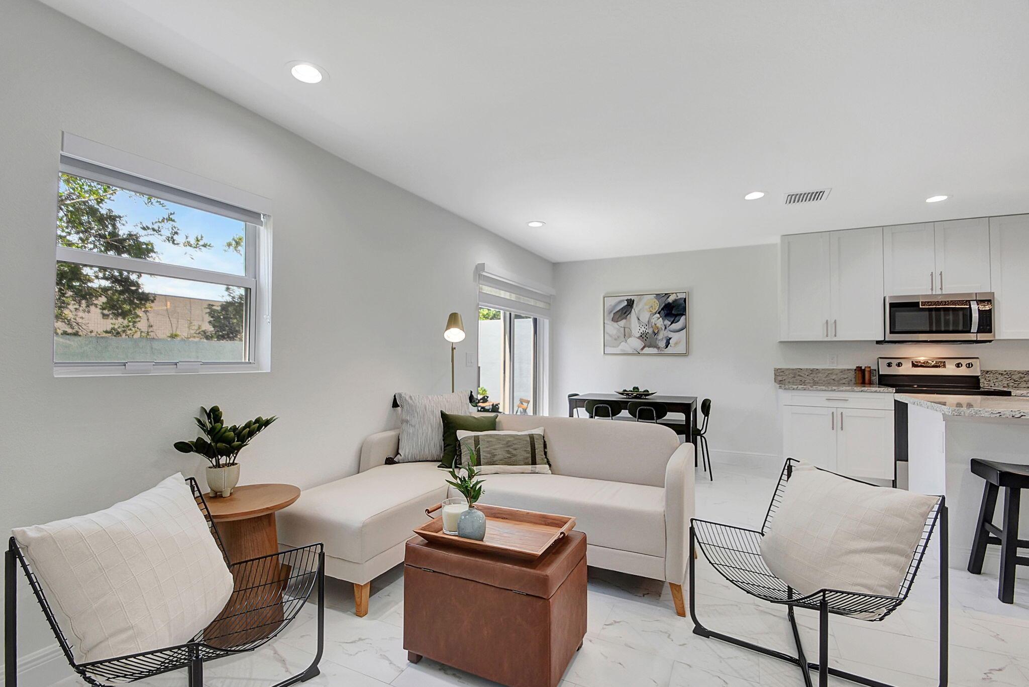 PATIO COURT TOWNHOMES - Residential Lease