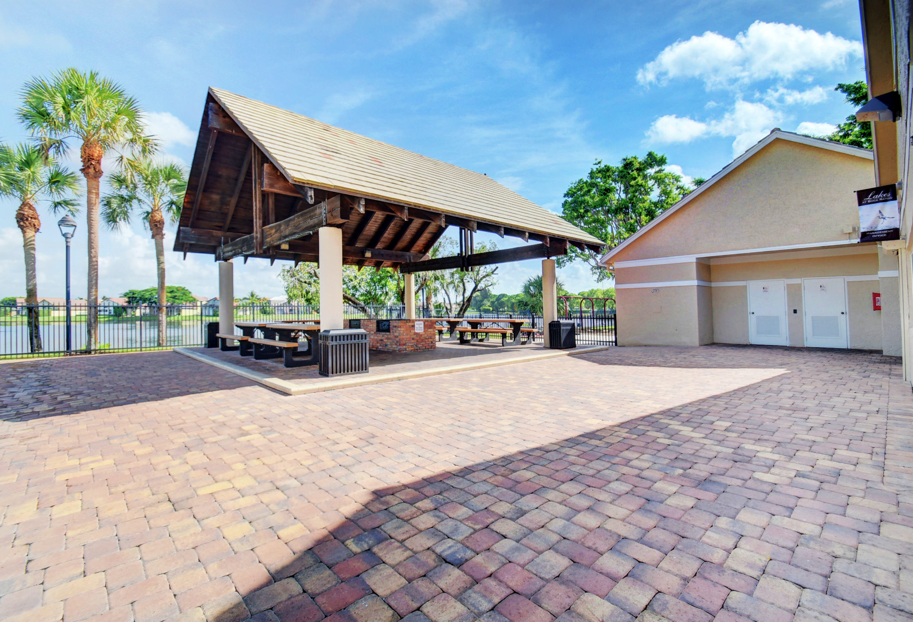 WOODSTREAM - Residential Lease