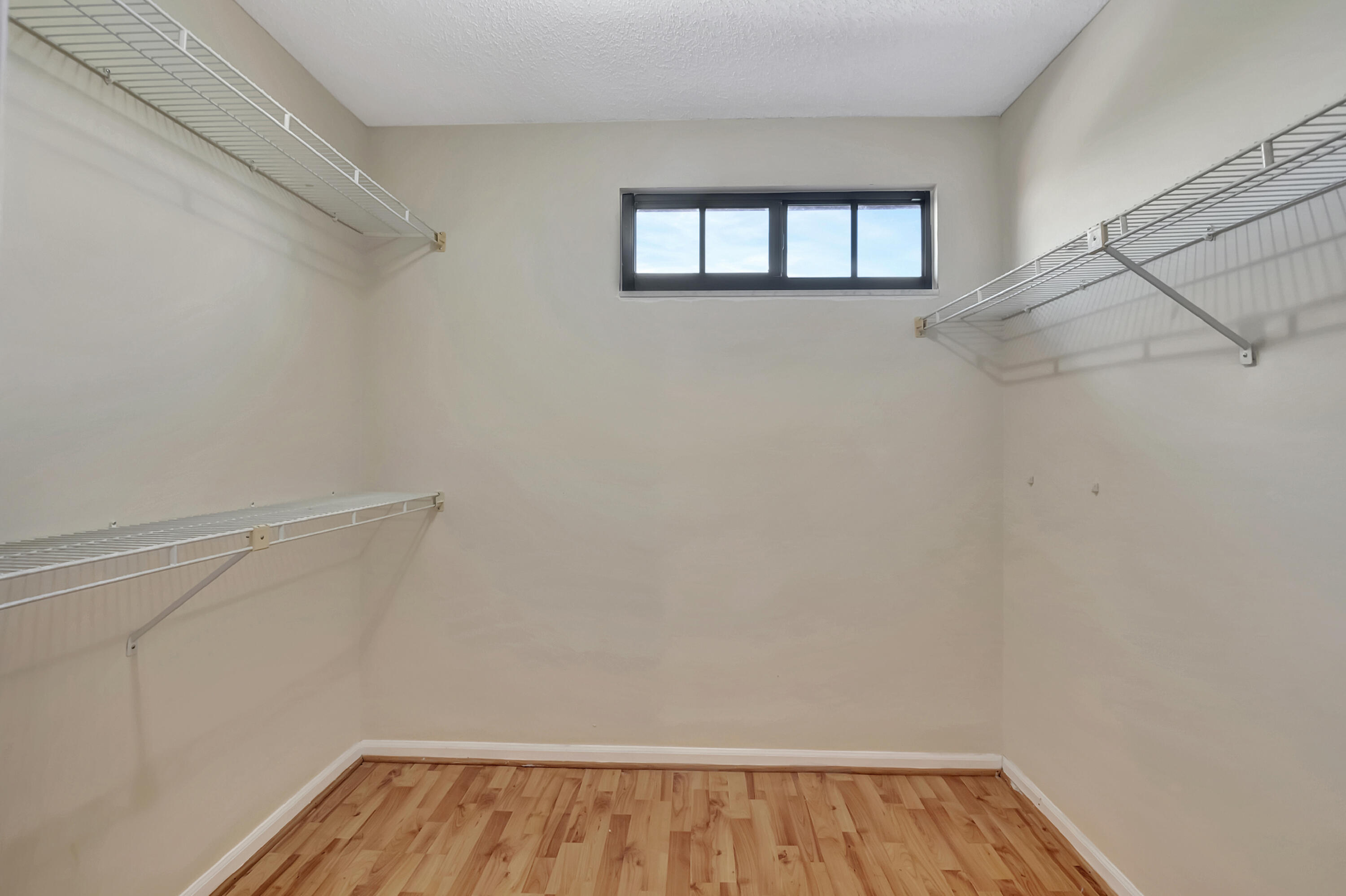 WOODSTREAM - Residential Lease