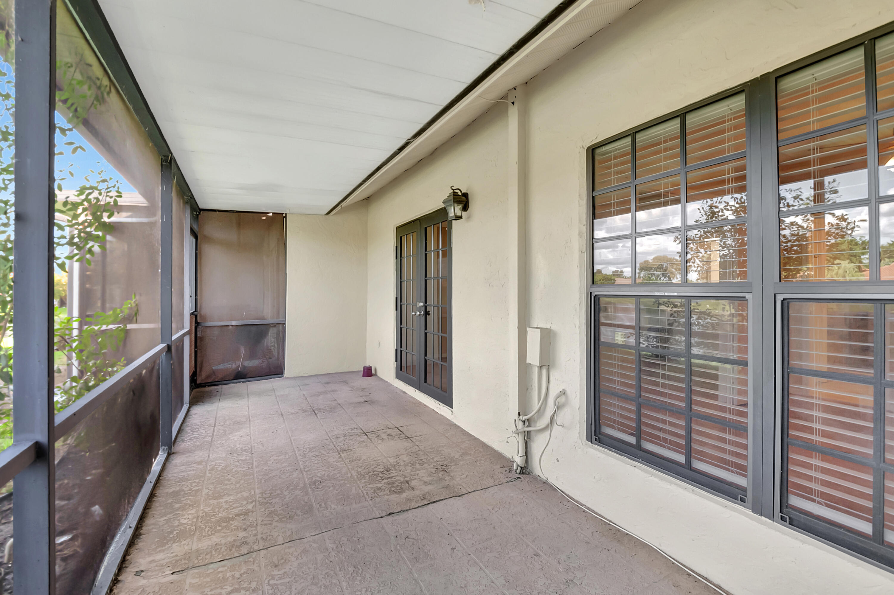 WOODSTREAM - Residential Lease