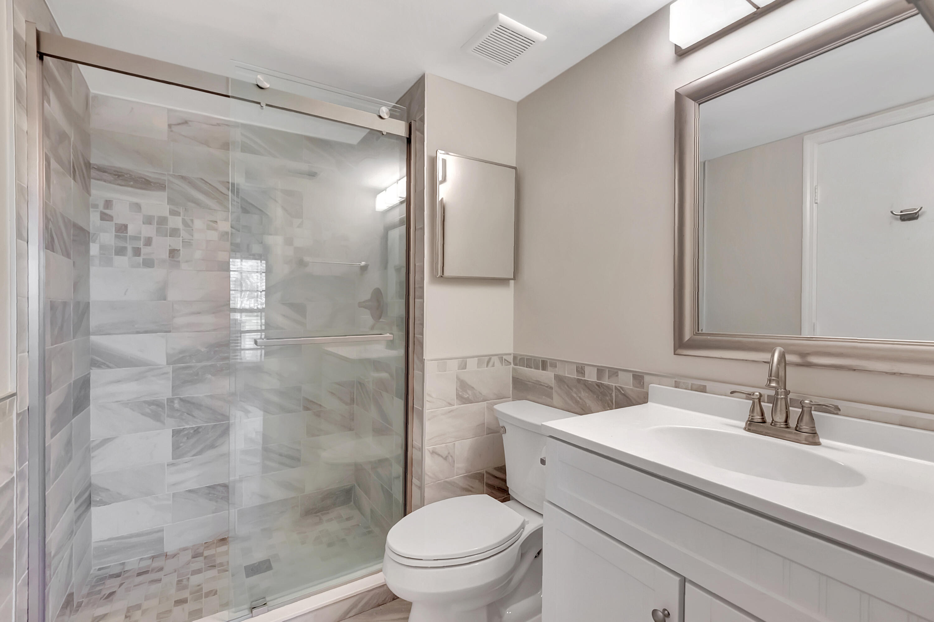 WOODSTREAM - Residential Lease