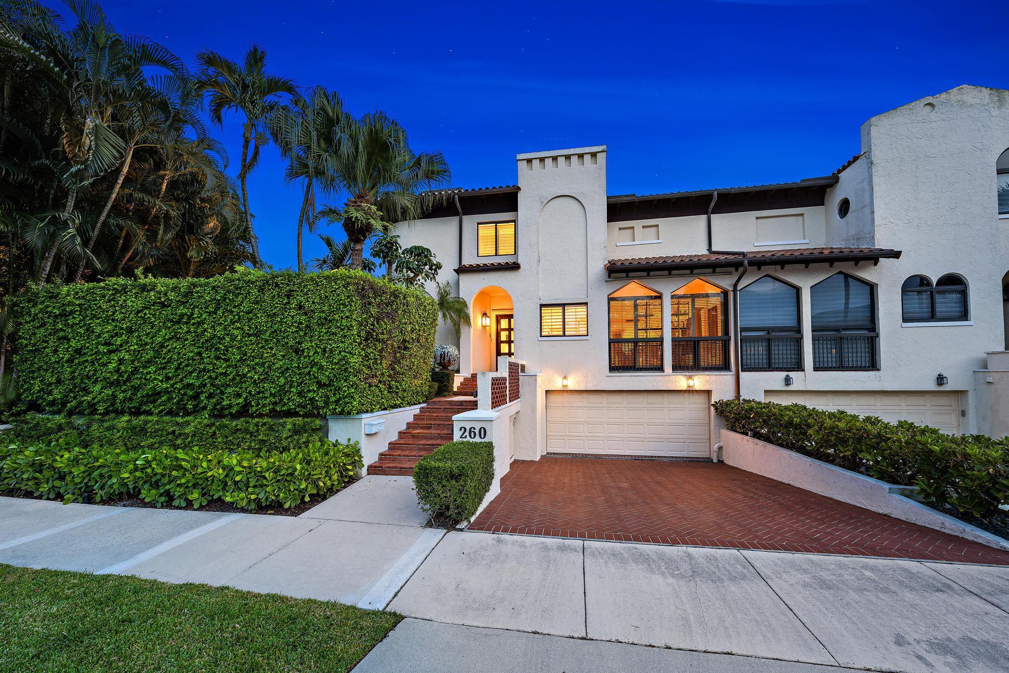 260 Everglade Avenue