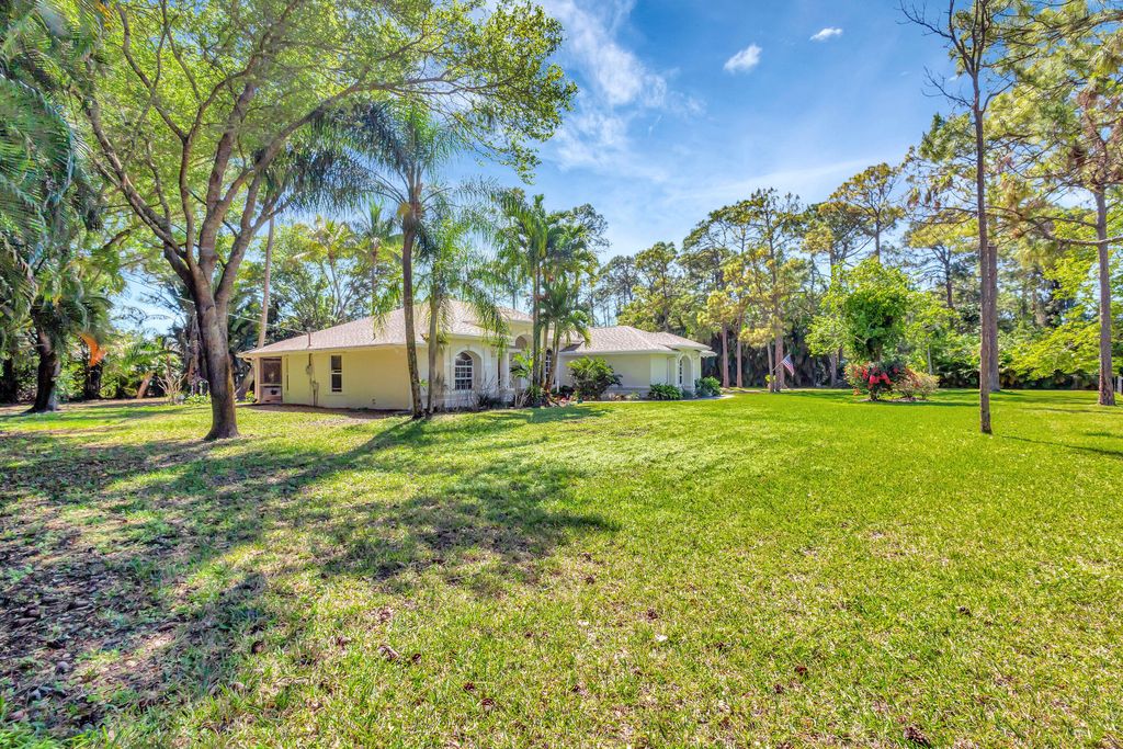 Photo of 13802 89th Place North, West Palm Beach, FL 33412 (MLS # R11070870)
