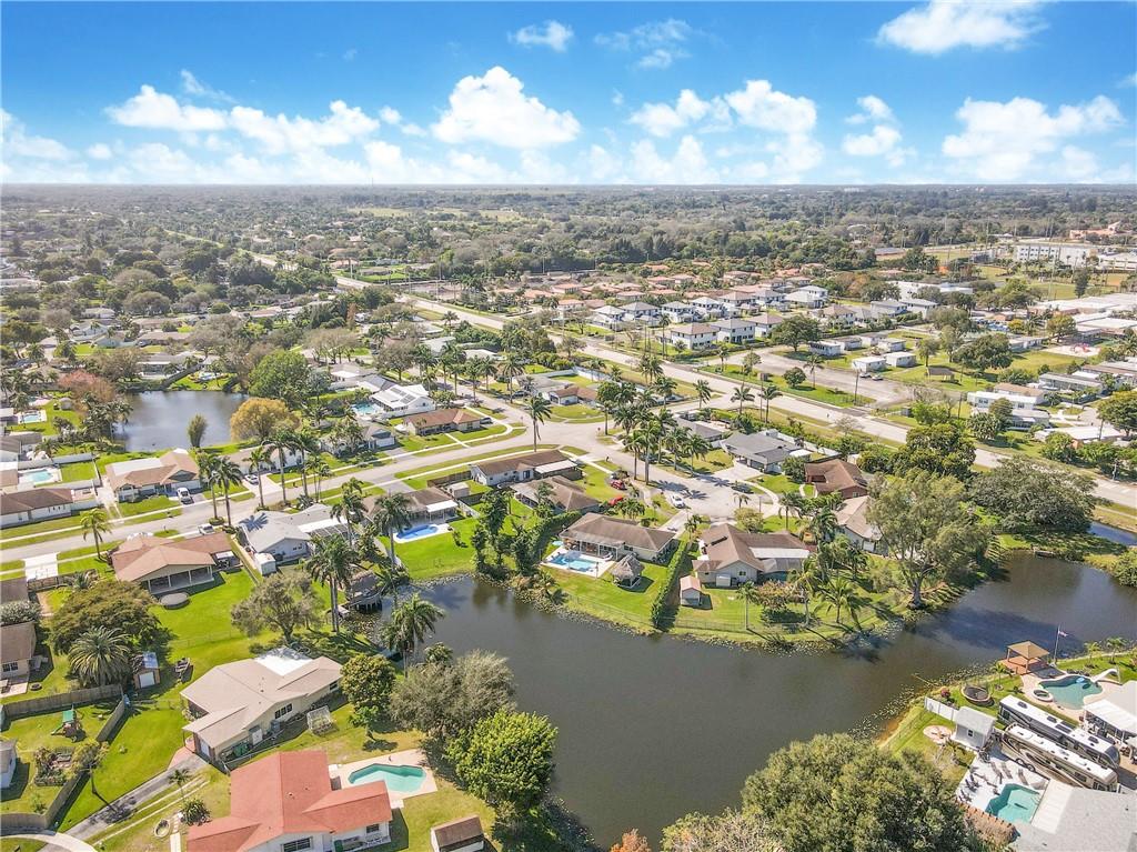 ORANGE TREE HOMES - Residential