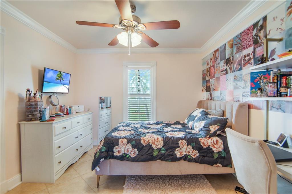 ORANGE TREE HOMES - Residential